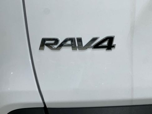 New 2025 Toyota RAV4 XLE w/ Convenience Package image 8