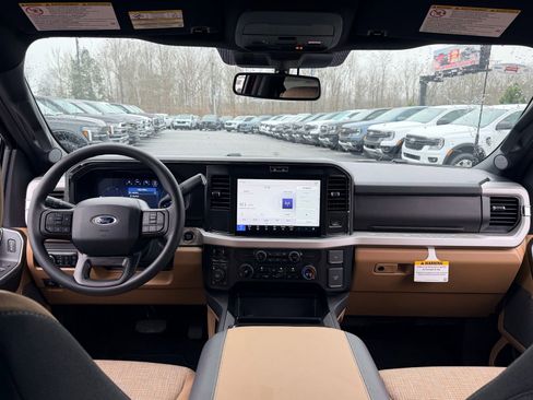 New 2026 Ford F250 XLT w/ XLT Premium Package image 19