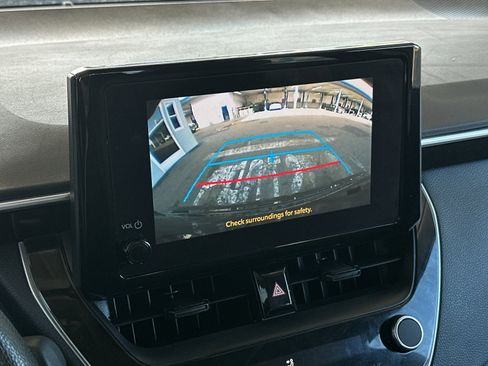 Used 2024 Toyota Corolla LE image 16