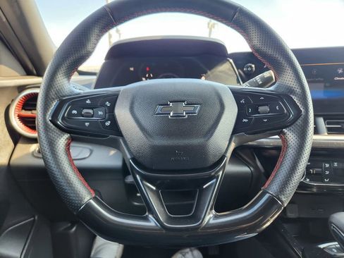 Certified 2024 Chevrolet Trax RS w/ Driver Confidence Package image 17