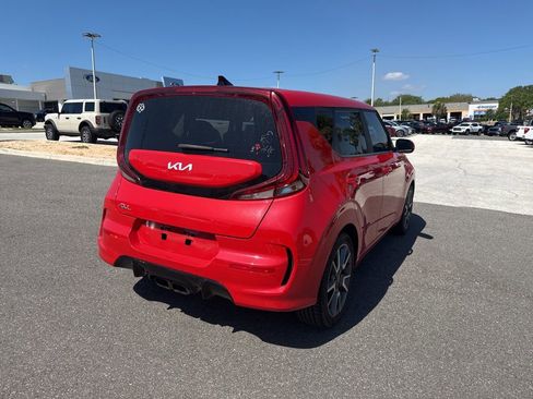 Used 2022 Kia Soul Turbo FWD image 2