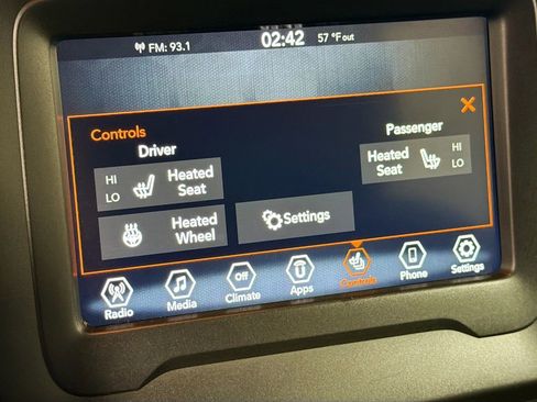 Used 2020 Jeep Renegade Altitude AWD/4WD image 21