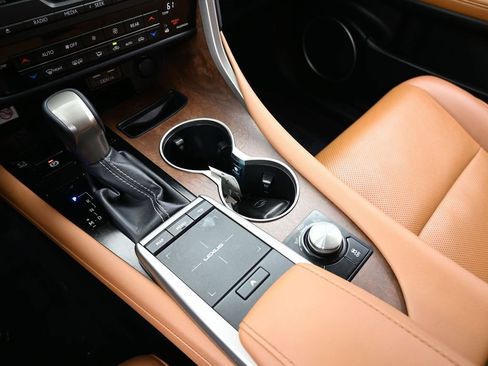 Used 2022 Lexus RX 350L FWD w/ Premium Package image 28