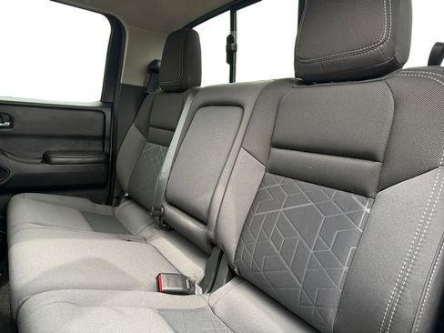 Certified 2025 Nissan Frontier SV w/ SV Convenience Package image 14