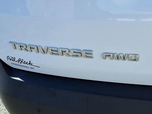 Certified 2022 Chevrolet Traverse LT w/ LPO, Floor Liner Package image 10