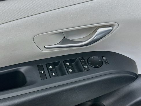 Used 2025 Hyundai Tucson SEL FWD image 15