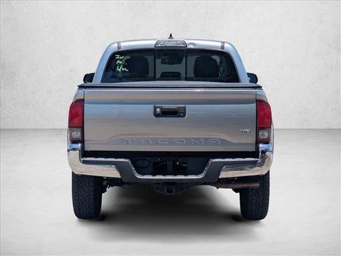 Used 2019 Toyota Tacoma SR5 RWD image 5