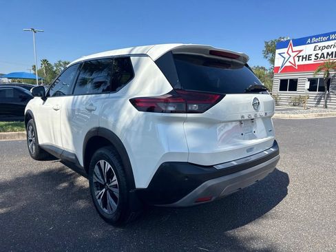 Used 2021 Nissan Rogue SV FWD image 3