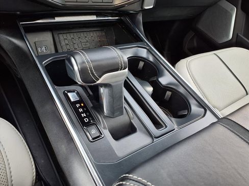 Used 2024 Ford F150 Lightning Platinum image 30