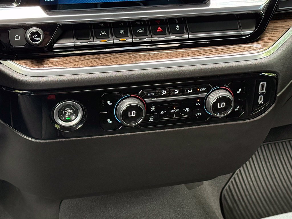 Used 2022 Chevrolet Silverado 1500 LT AWD/4WD image 19