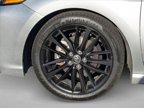 Used 2022 Toyota Camry XSE image 15