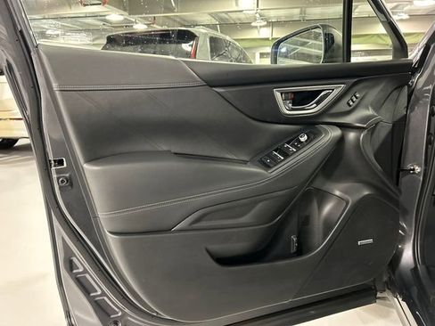 Used 2021 Subaru Forester Touring image 9