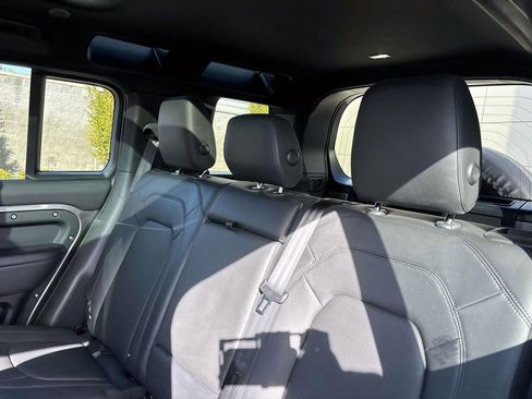 Certified 2025 Land Rover Defender 110 S image 19