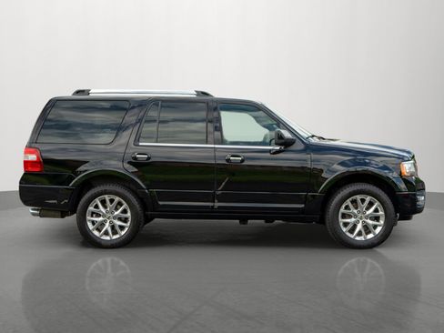 Used 2016 Ford Expedition Limited w/ Equipment Group 301A AWD/4WD image 8