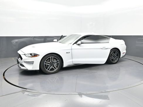 Used 2022 Ford Mustang GT Premium image 31
