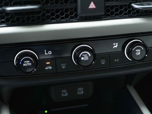 Used 2026 Honda HR-V LX image 34