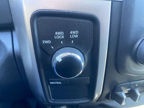 Used 2018 RAM 2500 SLT AWD/4WD image 15