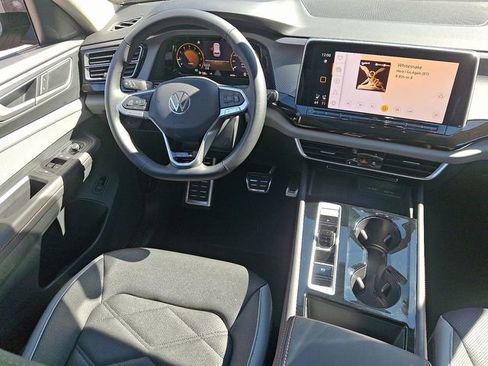 Certified 2025 Volkswagen Atlas Peak Edition SE image 14