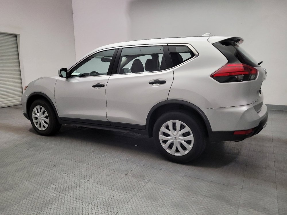 Used 2017 Nissan Rogue S AWD/4WD image 3