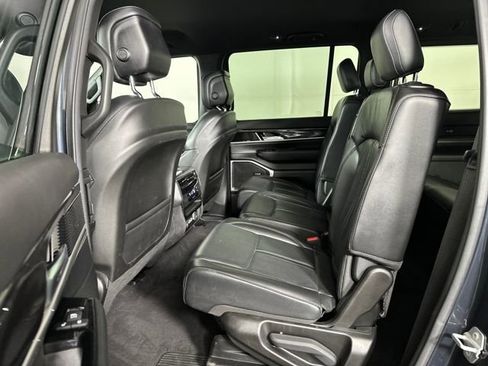 Used 2022 Jeep Wagoneer Series I image 23