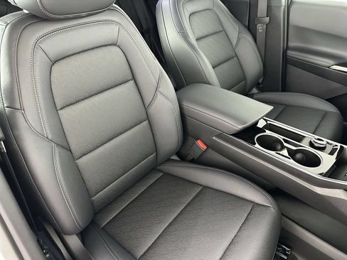New 2026 Chevrolet Equinox LT w/ Convenience Package II FWD image 26