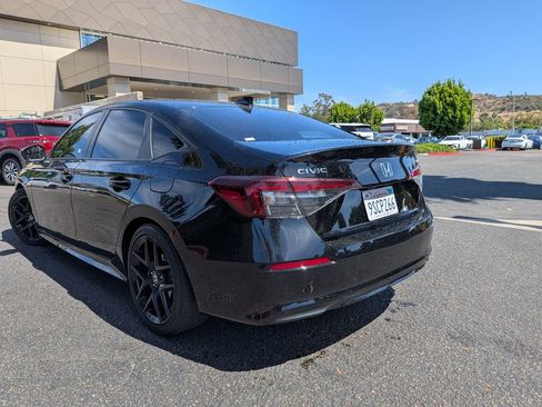 Used 2025 Honda Civic Sport image 6