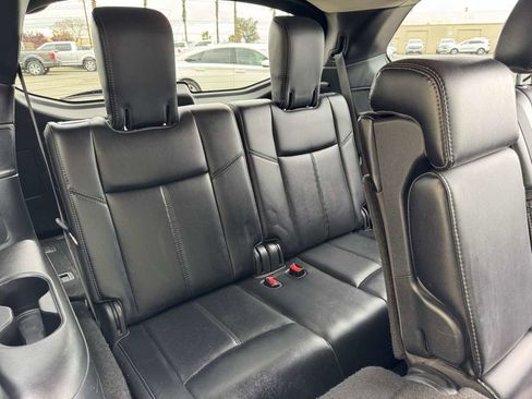 Used 2020 Nissan Pathfinder Platinum image 21