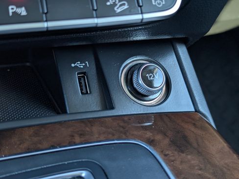 Used 2020 Audi Q5 2.0T Premium Plus w/ Premium Plus Package image 26