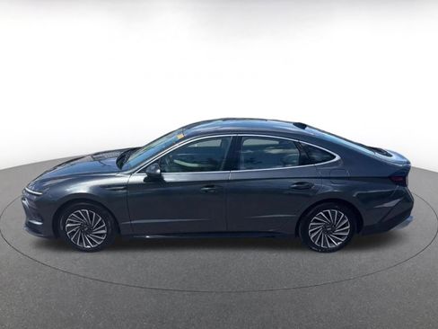 Used 2025 Hyundai Sonata SEL FWD image 9