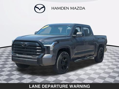Used 2025 Toyota Tundra SR w/ SR Tow Package AWD/4WD image 8