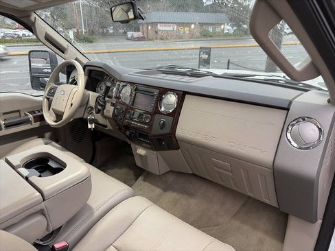 Used 2008 Ford F250 Lariat image 18