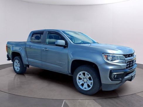 Used 2021 Chevrolet Colorado LT w/ Safety Package RWD image 7