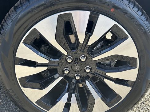 New 2026 Ford Explorer Platinum w/ LUX Leather Package image 6