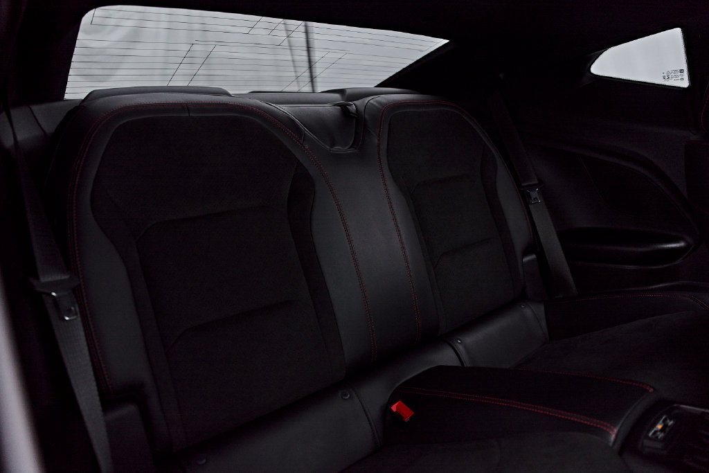 Used 2021 Chevrolet Camaro ZL1 RWD image 52