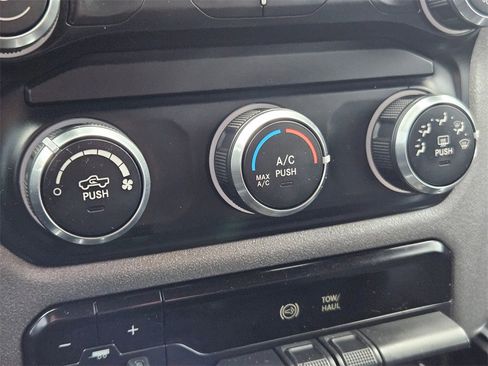 Used 2020 RAM 3500 Tradesman image 22