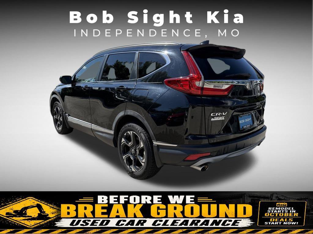 Used 2018 Honda CR-V Touring image 4