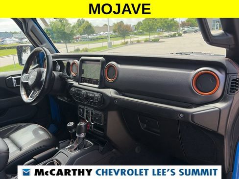 Used 2023 Jeep Gladiator Mojave AWD/4WD image 32
