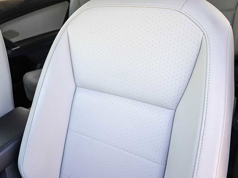 Used 2018 Volkswagen Tiguan SEL image 27