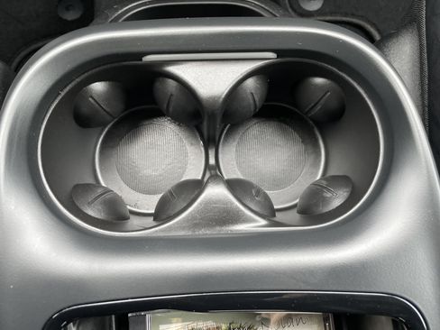 Used 2023 Chrysler Pacifica Touring-L w/ S Appearance Package image 50