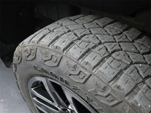 Certified 2024 Chevrolet Silverado 1500 LT Trail Boss w/ LT Trail Boss Premium Package image 9