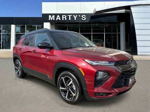 Used 2022 Chevrolet TrailBlazer RS w/ Sun and Liftgate Package image 1