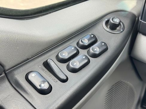 Used 2006 Ford F350 XLT image 29