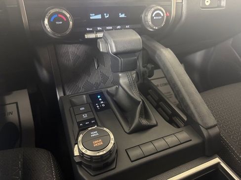 Used 2025 Toyota 4Runner SR5 image 17