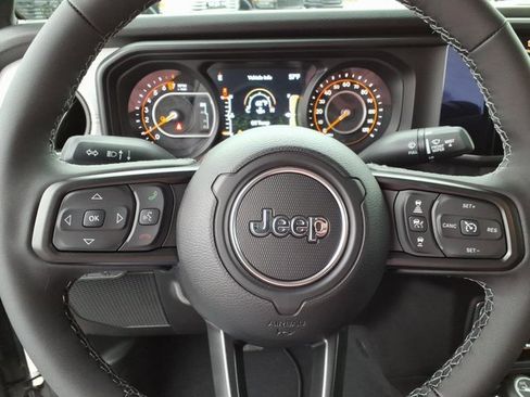 New 2026 Jeep Gladiator Sport image 12