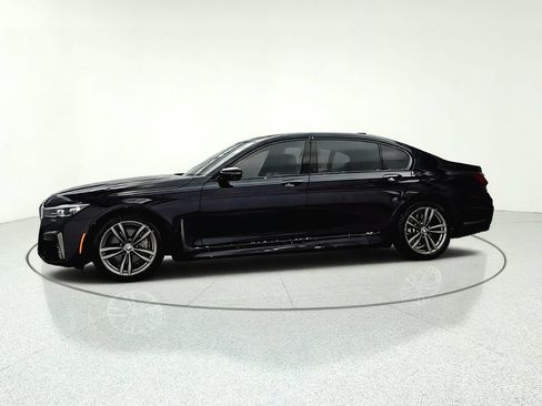 Used 2020 BMW 750i xDrive w/ Executive Package AWD/4WD image 4