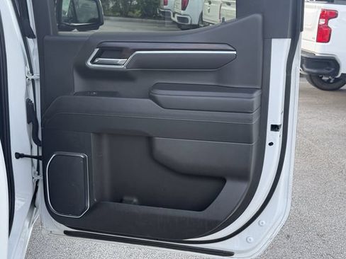 Used 2025 GMC Sierra 1500 SLT RWD image 35