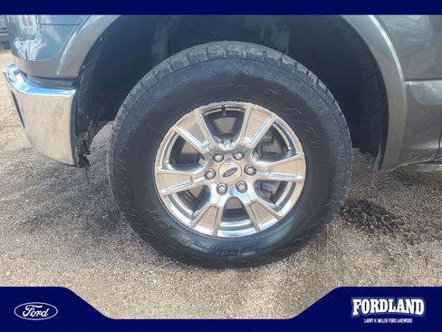 Used 2016 Ford F150 Lariat w/ Equipment Group 502A Luxury AWD/4WD image 26