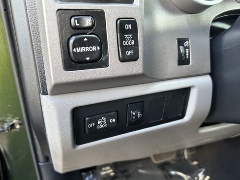 Used 2012 Toyota Tundra RWD image 11