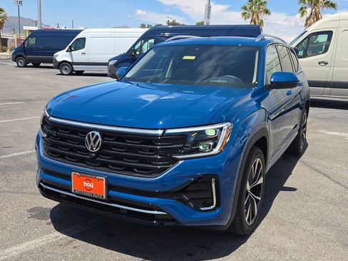 New 2025 Volkswagen Atlas SEL Premium R-Line image 4