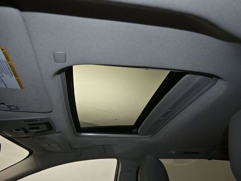 Certified 2024 Toyota Sienna LE w/ LE Plus Package image 24